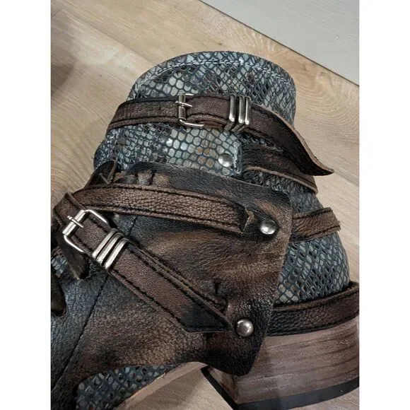 Freebird by Steven Belfast Booties Women's 9 Black Multi Blue Snake - Picture 11 of 12